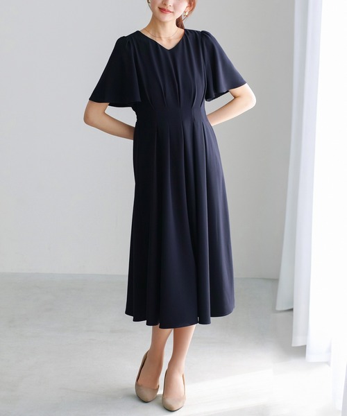 WHITE JOOLA(ホワイトジョーラ)の「【 ラクして整うカセット服 】 さらさらオックス・タックワンピース(ワンピース・レディース・ベージュ/ネイビー・L/M/S)」の1枚目の写真