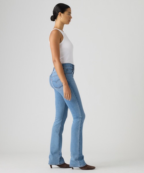 Levi's(リーバイス)の「Levi's/リーバイス 725 ハイライズ ブーツカット ライトインディゴ(デニムパンツ・レディース・ライトインディゴブルー・28inch/27inch/26inch/25inch/24inch/23inch)」の3枚目の写真