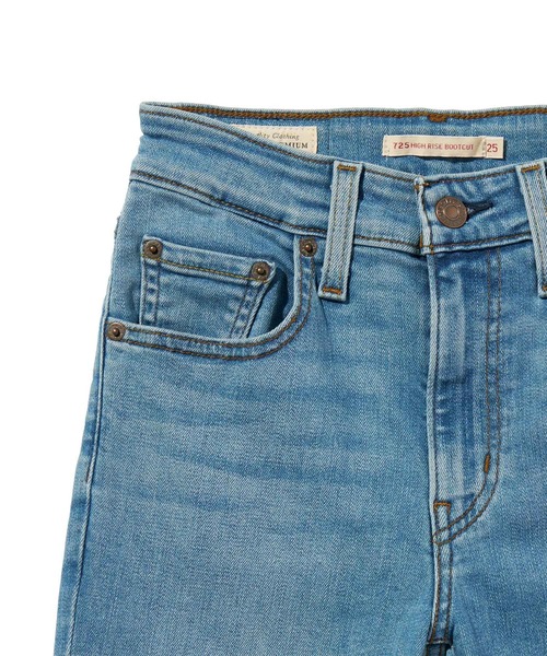 Levi's(リーバイス)の「Levi's/リーバイス 725 ハイライズ ブーツカット ライトインディゴ(デニムパンツ・レディース・ライトインディゴブルー・28inch/27inch/26inch/25inch/24inch/23inch)」の8枚目の写真