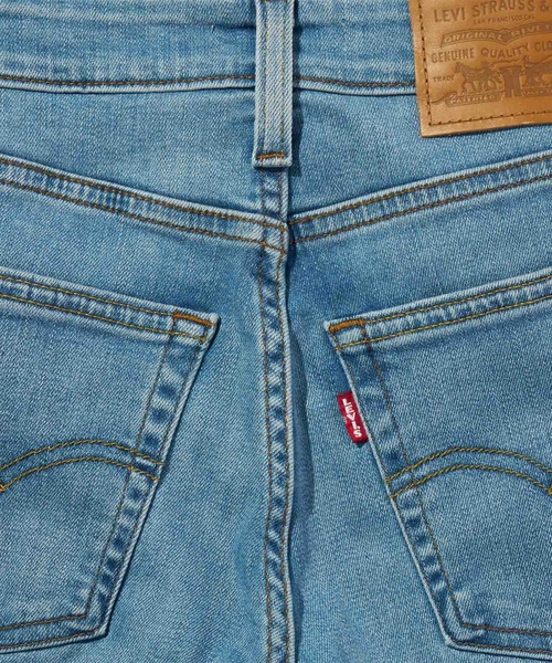Levi's(リーバイス)の「Levi's/リーバイス 725 ハイライズ ブーツカット ライトインディゴ(デニムパンツ・レディース・ライトインディゴブルー・28inch/27inch/26inch/25inch/24inch/23inch)」の11枚目の写真
