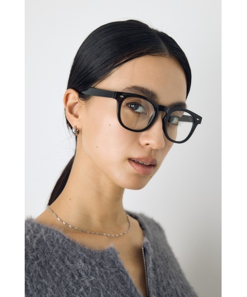AZUL by moussy(アズールバイマウジー)の「クリアボストンメガネ(メガネ・レディース・グレー/ブラック・FREE)」の3枚目の写真