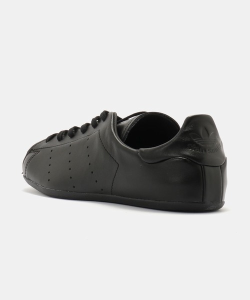 adidas Originals（アディダスオリジナルス）の「adidas Originals STAN SMITH LO PRO W JR6010（スニーカー・レディース・ブラック・24.5cm/24cm/23.5cm/23cm）」の2枚目の写真