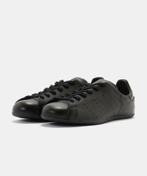 adidas Originals（アディダスオリジナルス）の「adidas Originals STAN SMITH LO PRO W JR6010（スニーカー・レディース・ブラック・24.5cm/24cm/23.5cm/23cm）」の6枚目の写真