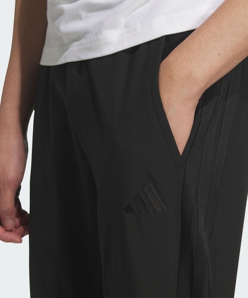 adidas(アディダス)の「ストレッチ ツイル レギュラーフィット テーパードレッグ 10分丈 オープンヘム パンツ / アディダス adidas(スウェットパンツ・メンズ・ブラック×ブラック・XX-LARGE/3XL/LARGE/MEDIUM/SMALL/X-LARGE)」の5枚目の写真