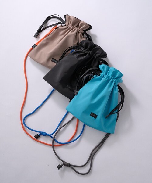 CIAOPANIC TYPY(チャオパニックティピー)の「【SML別注】MULTI POCKET DRAWSTRING(ショルダーバッグ・メンズ・ブルー/ブラック/ベージュ・ONE SIZE)」の4枚目の写真