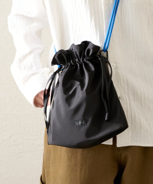 CIAOPANIC TYPY(チャオパニックティピー)の「【SML別注】MULTI POCKET DRAWSTRING(ショルダーバッグ・メンズ・ブルー/ブラック/ベージュ・ONE SIZE)」の6枚目の写真