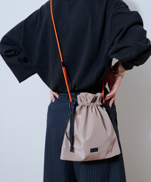 CIAOPANIC TYPY(チャオパニックティピー)の「【SML別注】MULTI POCKET DRAWSTRING(ショルダーバッグ・メンズ・ブルー/ブラック/ベージュ・ONE SIZE)」の13枚目の写真