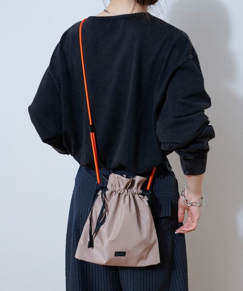 CIAOPANIC TYPY(チャオパニックティピー)の「【SML別注】MULTI POCKET DRAWSTRING(ショルダーバッグ・メンズ・ブルー/ブラック/ベージュ・ONE SIZE)」の14枚目の写真