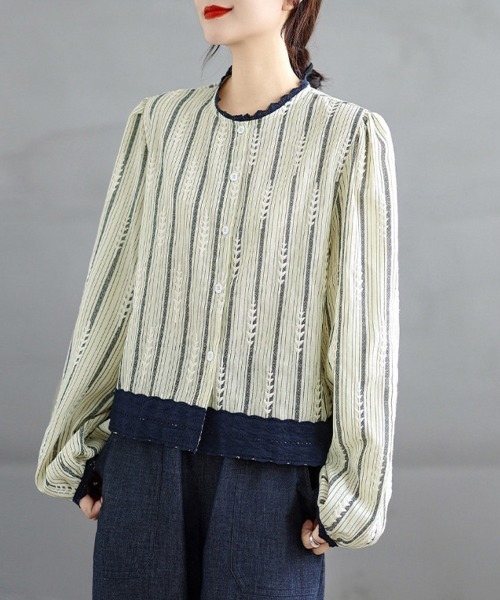 ONEP STAR(ワンピスター)の「レース切替ストライプボリュームスリーブブラウス(シャツ/ブラウス・レディース・ベージュ・X-LARGE/LARGE/MEDIUM)」の3枚目の写真