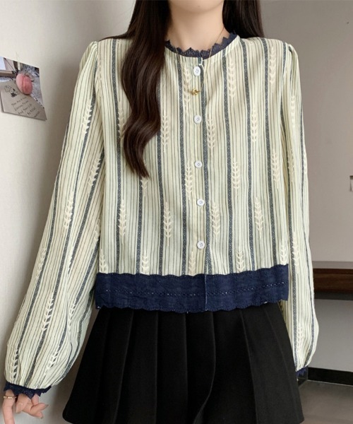ONEP STAR(ワンピスター)の「レース切替ストライプボリュームスリーブブラウス(シャツ/ブラウス・レディース・ベージュ・X-LARGE/LARGE/MEDIUM)」の8枚目の写真