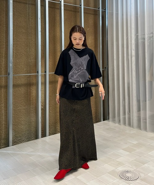 Ameri（アメリ）の「LEOPARD BIAS NARROW SKIRT（スカート・レディース・ブラウン/ブラック・SMALL/MEDIUM）」の4枚目の写真