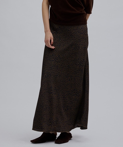 Ameri（アメリ）の「LEOPARD BIAS NARROW SKIRT（スカート・レディース・ブラウン/ブラック・SMALL/MEDIUM）」の6枚目の写真