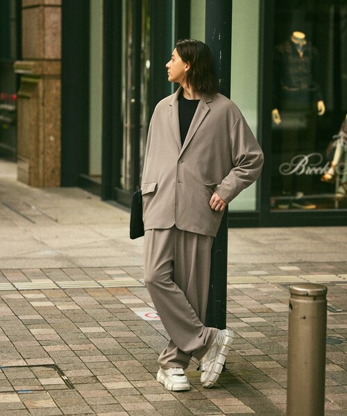 FREAK'S STORE(フリークスストア)の「限定展開 Relax Fit リラックスフィット コンフォータブル セットアップ/テーラードジャケット/イージーパンツ/オーバーサイズ(テーラードジャケット・メンズ・ブラック/チャコールグレー/ベージュ/オリーブ・LARGE/MEDIUM/SMALL)」の21枚目の写真