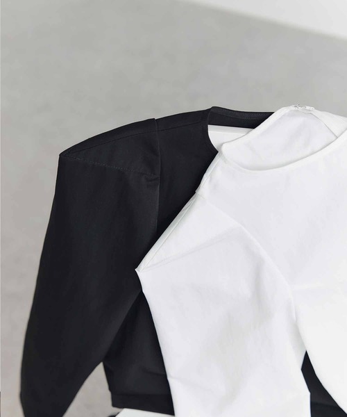 PICCIN PERLA（ピッチンペルラ）の「トンガリショルダーブラウス（シャツ/ブラウス・レディース・オフホワイト/ブラック・M）」の9枚目の写真