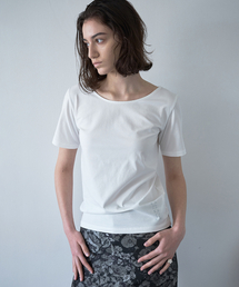 ソフトバイニングボートネックTシャツ[アイボリー]