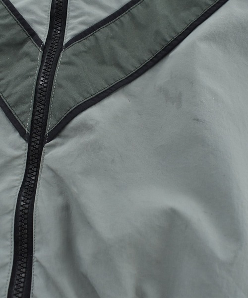 MILITARY(ミリタリー)の「【USED】U.S ARMY IPFU トレーニングジャケット(ナイロンジャケット・メンズ・グレー・X-LARGE)」の5枚目の写真
