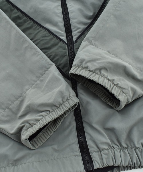 MILITARY(ミリタリー)の「【USED】U.S ARMY IPFU トレーニングジャケット(ナイロンジャケット・メンズ・グレー・X-LARGE)」の8枚目の写真