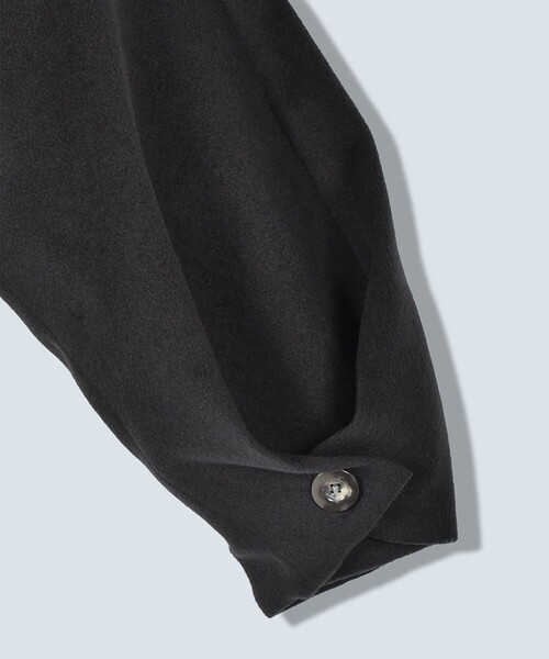 OMMO(オーエムエムオー)の「【OMMO(オーエムエムオー)】WRAP CUFF OVER COAT/コクーンオーバーコート(チェスターコート・レディース・ブラック/ホワイト/グレー・38/36)」の6枚目の写真