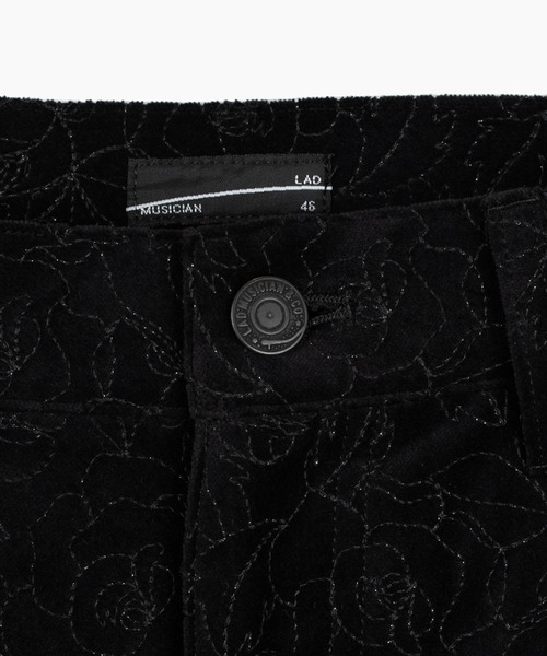 LAD MUSICIAN(ラッドミュージシャン)の「COTTON VELVETEEN FLARE PANTS(その他パンツ・メンズ・ブラック×ブラック・46/44/42)」の4枚目の写真
