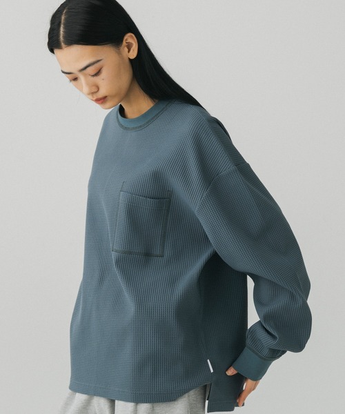 +phenix（プラスフェニックス）の「+phenix(プラスフェニックス)WAFFLE POCKET LONG SLEEVE TEE / ワッフルポケット ロングスリーブTシャツ（Tシャツ/カットソー・メンズ・ブルー/ホワイト/ブラック/ブラウン・L/M）」の7枚目の写真