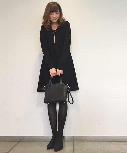 STUDIOUS（ステュディオス）の「【WEB限定】STUDIOUS AラインVネックニットワンピース（ワンピース・レディース・ベージュ/バーガンディー/ブラック・FREE）」の7枚目の写真