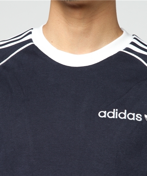 adidas（アディダス）の「オリジナルス Tシャツ [OS CALI TEE]（Tシャツ/カットソー・メンズ・ブルー/オレンジ・SMALL/LARGE/MEDIUM/X-SMALL/X-LARGE）」の5枚目の写真
