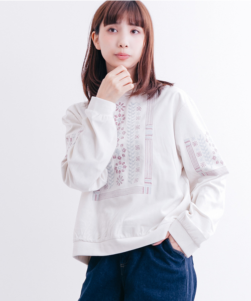 MERLOT（メルロー）の「しんでんのおにわししゅうベロア調ブラウス7254（シャツ/ブラウス・レディース・ライトブルー/ブラック/アイボリー・FREE）」の14枚目の写真