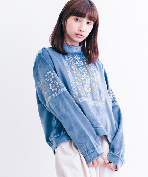 MERLOT（メルロー）の「しんでんのおにわししゅうベロア調ブラウス7254（シャツ/ブラウス・レディース・ライトブルー/ブラック/アイボリー・FREE）」の16枚目の写真