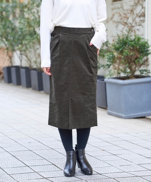 le.coeur blanc（ルクールブラン）の「コーデュロイウエストボタンタイトスカート（スカート・レディース・カーキ/アイボリー/ピンクベージュ・38/36）」の3枚目の写真