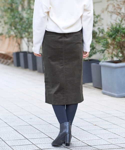 le.coeur blanc（ルクールブラン）の「コーデュロイウエストボタンタイトスカート（スカート・レディース・カーキ/アイボリー/ピンクベージュ・38/36）」の5枚目の写真