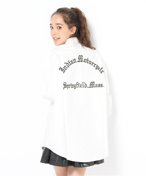 Kastane（カスタネ）の「ワッペン付き刺繍シャツ（シャツ/ブラウス・レディース・オフホワイト/ブラック・FREE）」の6枚目の写真