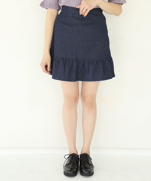 one after another NICE CLAUP（ワンアフターアナザーナイスクラップ）の「裾フリルスカート（スカート・レディース・ブラック/ネイビー/オフホワイト/ブルー・FREE）」の3枚目の写真