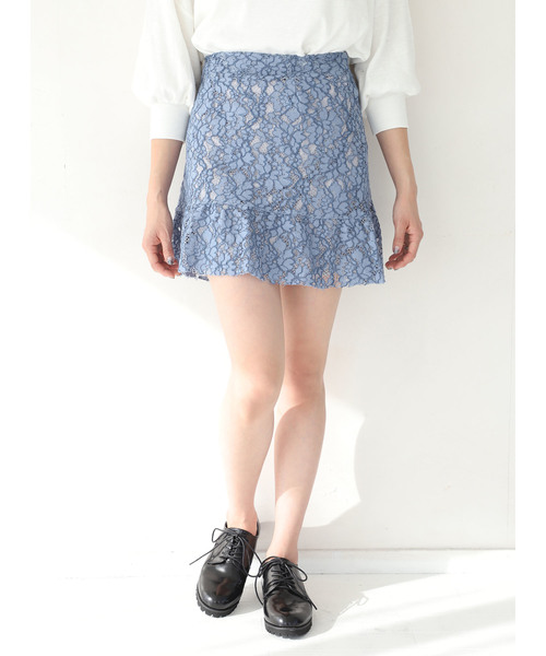 one after another NICE CLAUP（ワンアフターアナザーナイスクラップ）の「裾フリルスカート（スカート・レディース・ブラック/ネイビー/オフホワイト/ブルー・FREE）」の4枚目の写真