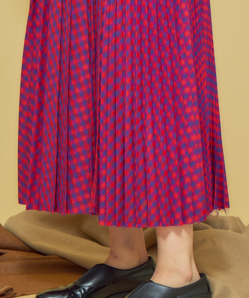 Abahouse Devinette（ドゥヴィネット）の「チェックプリーツスカート（スカート・レディース・ネイビー/レッド・フリー）」の9枚目の写真