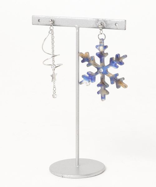 チャイハネ（チャイハネ）の「【チャイハネ】雪の結晶アシンメトリーピアス（ピアス（両耳用）・レディース・ホワイト/ライトブルー/ブラウン/ブルー・FREE）」の4枚目の写真