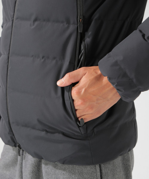 BAYFLOW(ベイフロー)の「【UBR(ウーバー)】 REGULATOR DOWN JACKET(ブルゾン・メンズ・ブラック/ベージュ/ネイビー・SMALL/MEDIUM)」の20枚目の写真