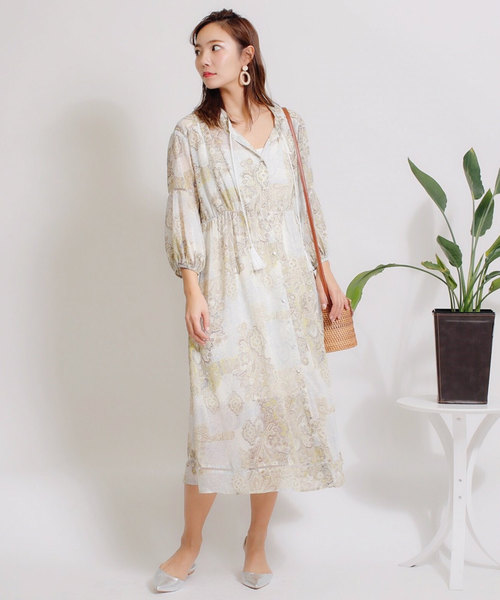 LADYMADE（レディメイド）の「ペイズリースカーフロングワンピース（ワンピース・レディース・パープル/イエロー・FREE）」の8枚目の写真