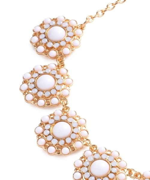 Another Edition(アナザーエディション)の「ECODECO FLW BJ NL(ネックレス・レディース・ホワイト/ライトピンク・フリー)」の4枚目の写真