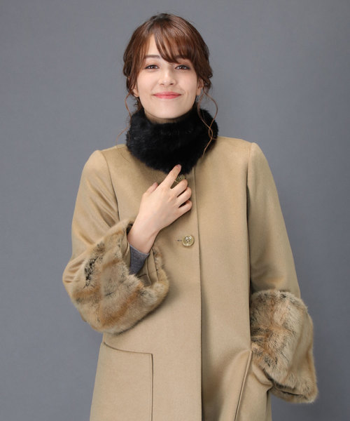 sankyo shokai(サンキョウショウカイ)の「カシミヤロリス袖ノーカラーコート(ノーカラーコート・レディース・ブラック/ベージュ・11号/9号)」の4枚目の写真