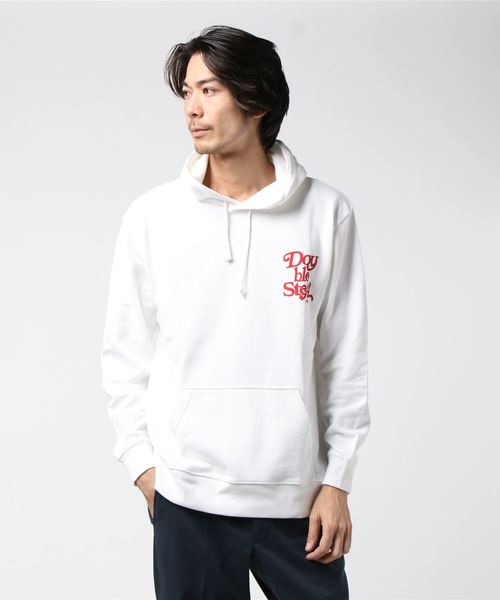 DOUBLE STEAL(ダブルスティール)の「Delivery Font スウェットパーカー(パーカー・メンズ・ホワイト×レッド/ブラック×ホワイト/ブラック×レッド/レッド/杢グレー・MEDIUM/X-LARGE/LARGE)」の10枚目の写真