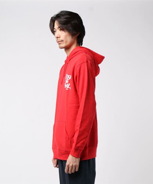DOUBLE STEAL(ダブルスティール)の「Delivery Font スウェットパーカー(パーカー・メンズ・ホワイト×レッド/ブラック×ホワイト/ブラック×レッド/レッド/杢グレー・MEDIUM/X-LARGE/LARGE)」の19枚目の写真
