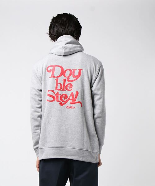 DOUBLE STEAL(ダブルスティール)の「Delivery Font スウェットパーカー(パーカー・メンズ・ホワイト×レッド/ブラック×ホワイト/ブラック×レッド/レッド/杢グレー・MEDIUM/X-LARGE/LARGE)」の17枚目の写真
