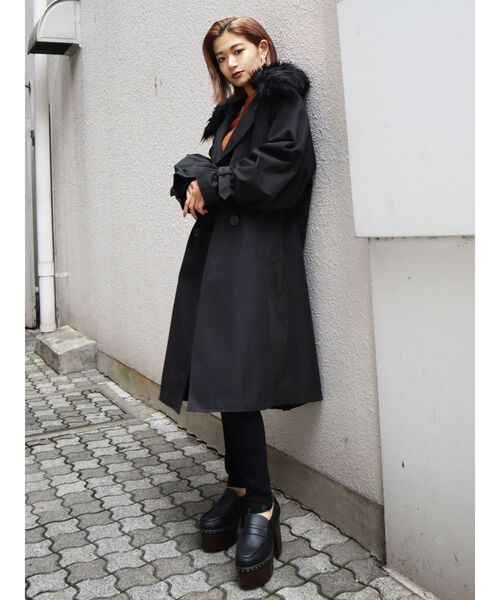 EMODA(エモダ)の「バルキーダブルコート(その他アウター・レディース・ブラック/ベージュ/カーキ・FREE)」の2枚目の写真