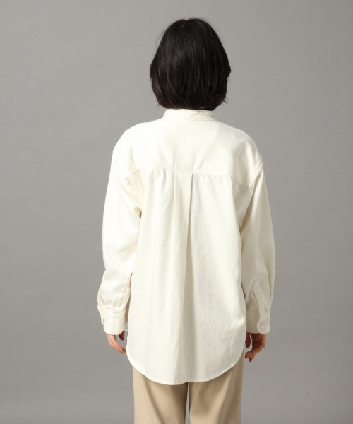 LOWRYS FARM（ローリーズファーム）の「デニムＢＩＧシャツ　868293（シャツ/ブラウス・レディース・オフホワイト/ブルー・FREE）」の6枚目の写真