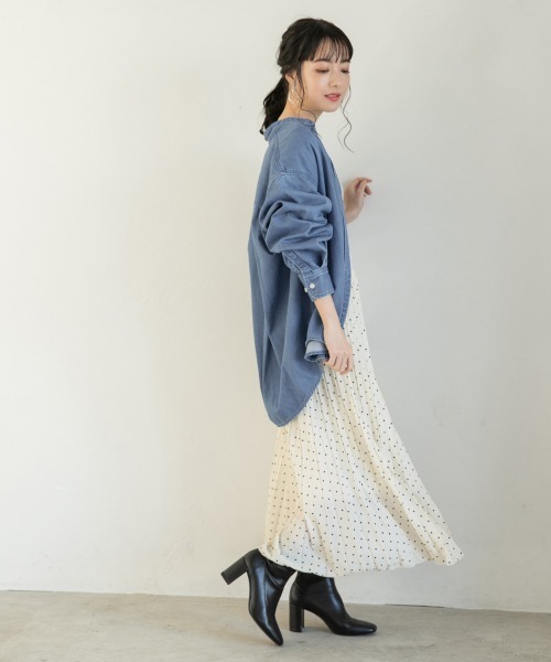 LOWRYS FARM（ローリーズファーム）の「デニムＢＩＧシャツ　868293（シャツ/ブラウス・レディース・オフホワイト/ブルー・FREE）」の16枚目の写真