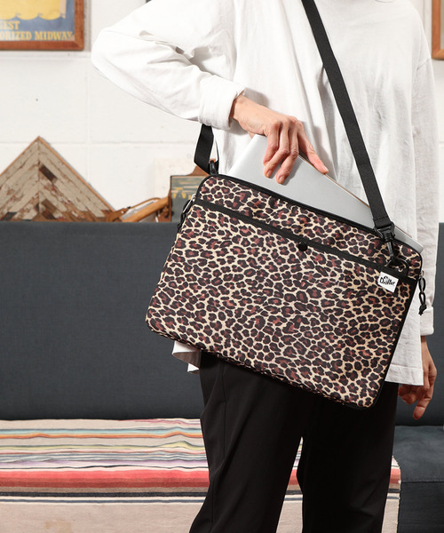 Drifter（ドリフター）の「LAP TOP CARRIER／ラップトップキャリア（ビジネスバッグ・メンズ・ブラック/カーキオリーブ/パイソン/レオパード/ブラック系/ネイビー/オリーブ/グリーン系カモフラージュ・FREE）」の11枚目の写真