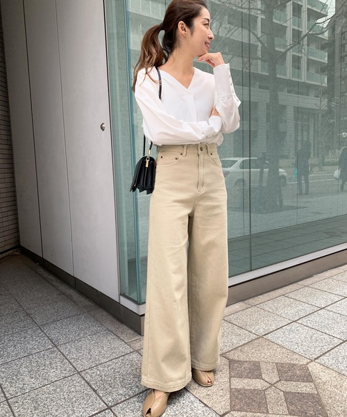 KOBE LETTUCE（コウベレタス）の「ロングワイドストレートデニムパンツ（デニムパンツ・レディース・ライトブルー/ベージュ・S/M）」の13枚目の写真