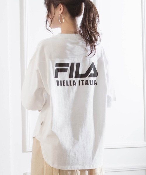 FILA（フィラ）の「FILA/フィラ フロント＆バックロゴ ビッグシルエットフットボール半袖Tシャツ（Tシャツ/カットソー・レディース・ホワイト/ブラック/ベージュ/ネイビー/チャコール・FREE）」の14枚目の写真