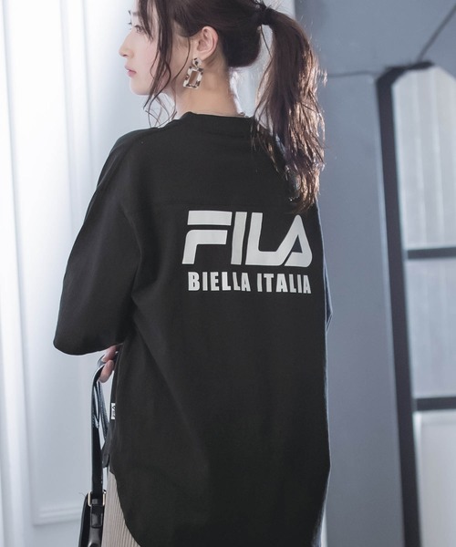 FILA（フィラ）の「FILA/フィラ フロント＆バックロゴ ビッグシルエットフットボール半袖Tシャツ（Tシャツ/カットソー・レディース・ホワイト/ブラック/ベージュ/ネイビー/チャコール・FREE）」の11枚目の写真