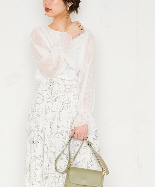natural couture(ナチュラルクチュール)の「ランダムプリーツシフォンブラウス(シャツ/ブラウス・レディース・ライトグレー/オフホワイト/ピンク/その他1/その他2・FREE)」の3枚目の写真